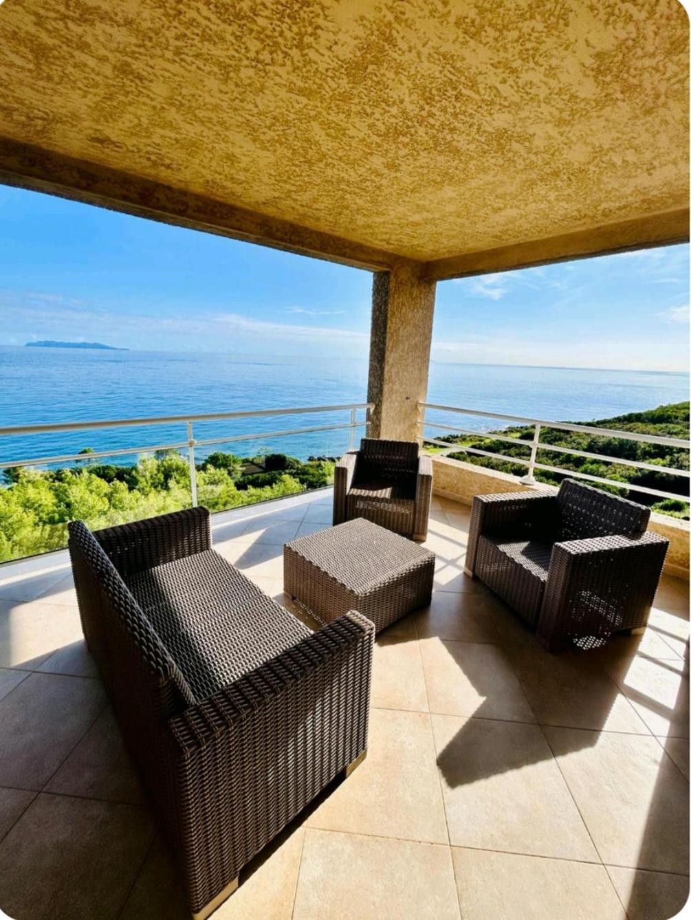 Appartement F3 Luri Exteriör bild